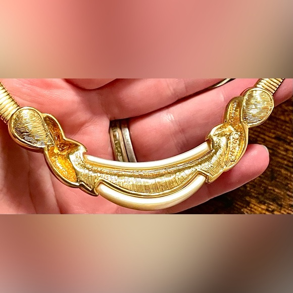 Napier Vintage Collar Statement Necklace w/ White Enamel Center | 1980s - Picture 7 of 11